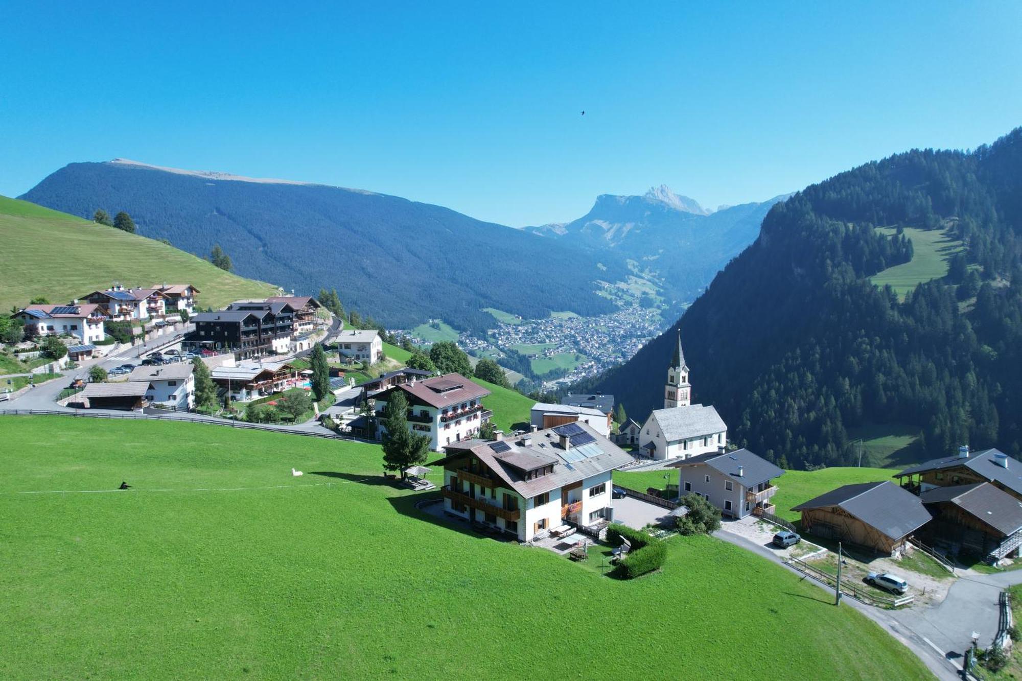 Garni Kostner Hotel Ortisei Eksteriør billede
