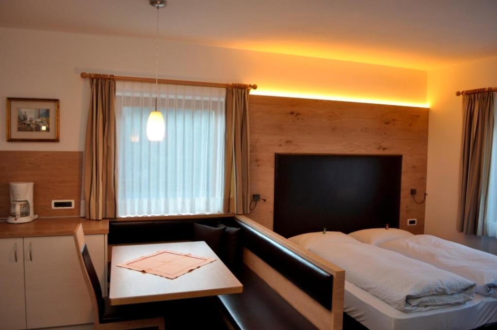 Garni Kostner Hotel Ortisei Værelse billede